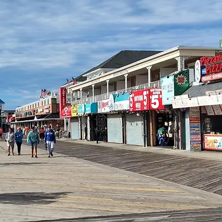 Sea Place 106