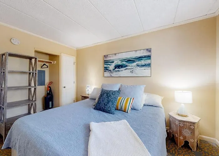 Sea Place 106