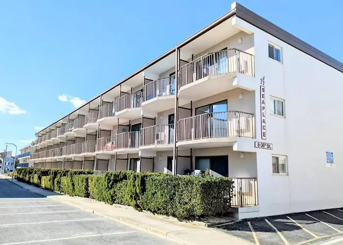 Sea Place 106 *
